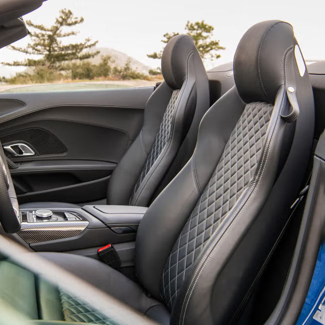 Audi R8 Coupe Seat