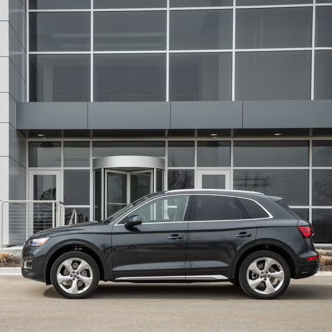 Audi RS Q5 Side View