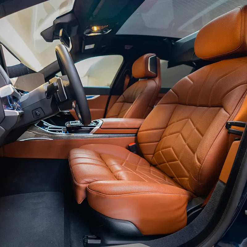 BMW 740Li Front Seat