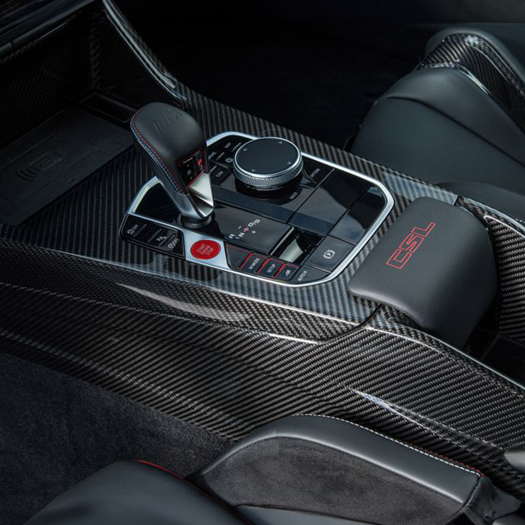  BMW M4 Competition Gear