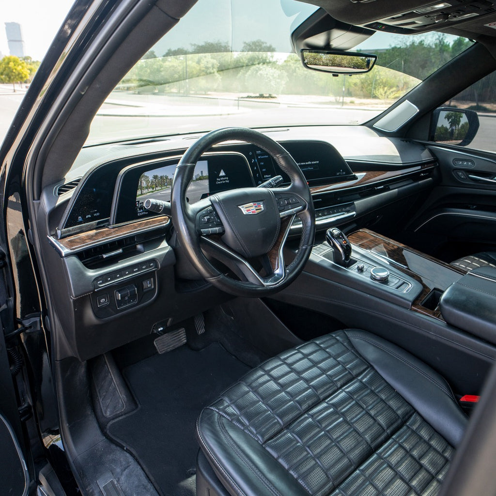 Cadillac Escalade SUV Dashboard