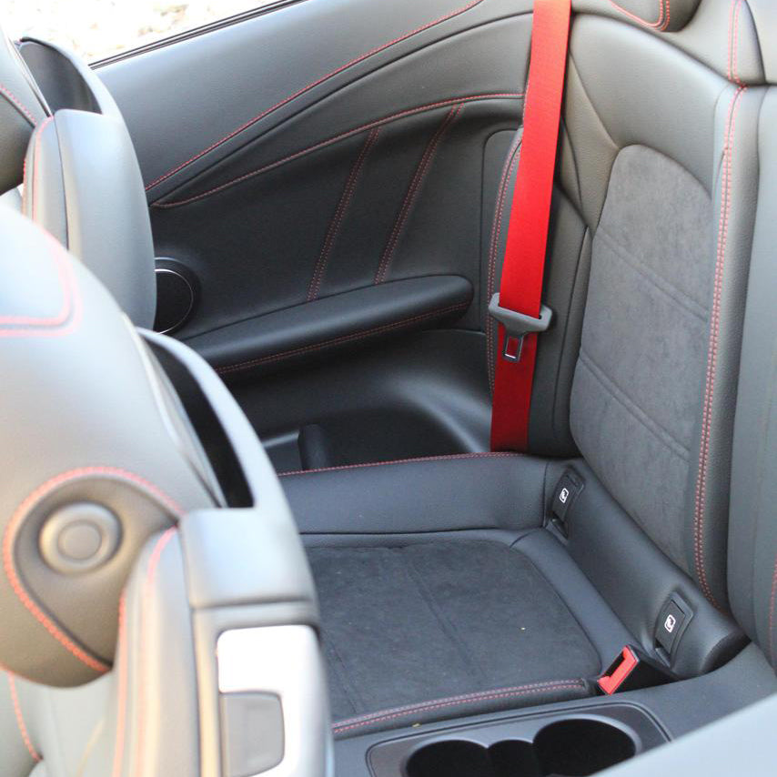 Rent Mercedes C200 Convertible | Best Car Rental Dubai