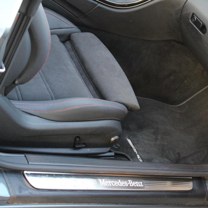 Rent Mercedes C200 Convertible | Best Car Rental Dubai