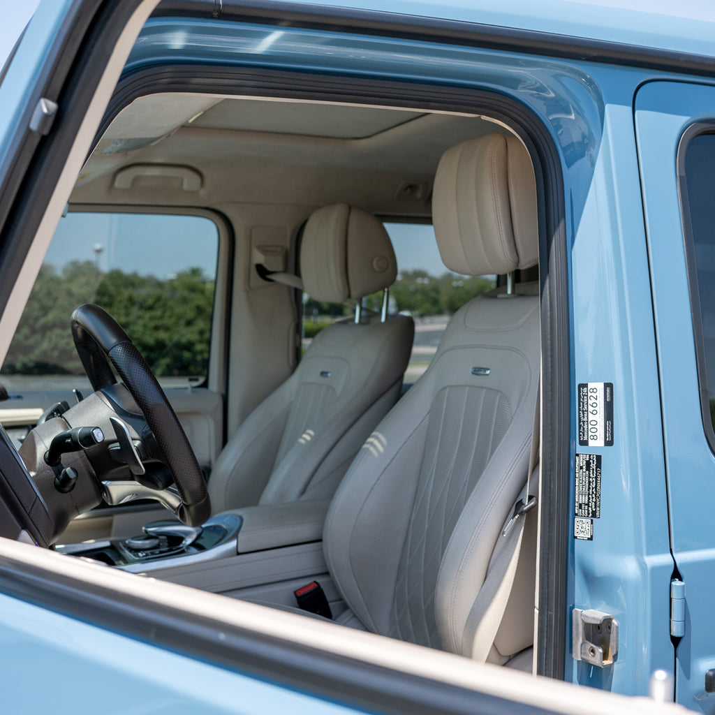 Mercedes G63 SUV Front Seats