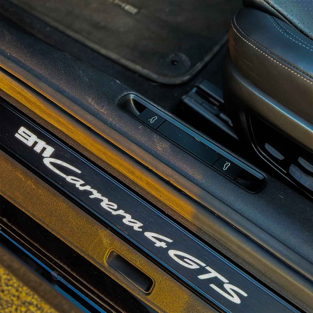 Porsche 911 Carrera S Coupe Door Panel