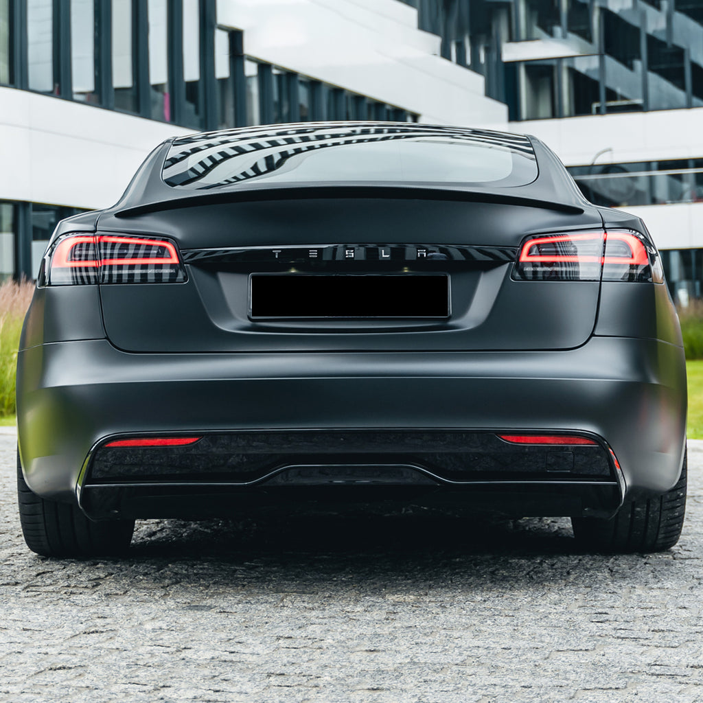 Tesla Model S Plaid Back Side